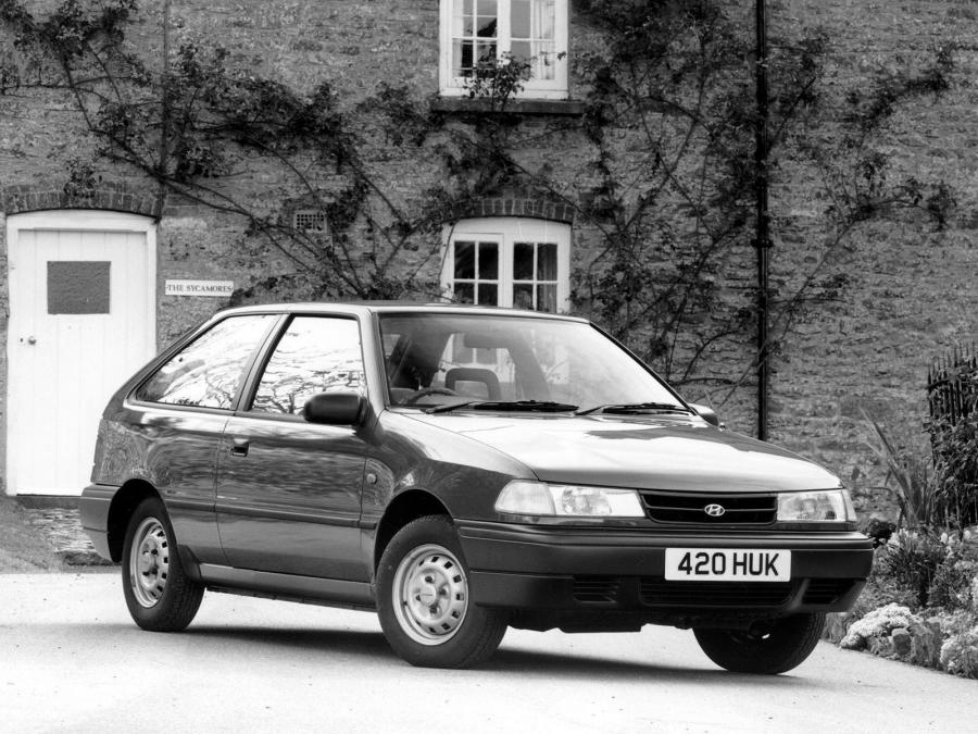 Hyundai Pony 3-Door (UK) '1990